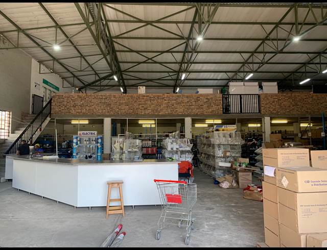 1,938M² WAREHOUSE TO LET IN RIVERSIDE PARK