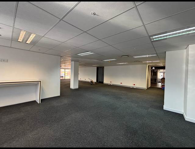 979M² OFFICE TO LET IN CAPE TOWN CITY CENTRE