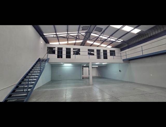 720M² WAREHOUSE TO LET IN RIVERSIDE PARK
