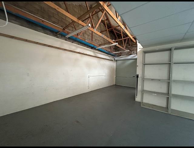 100M² BUSINESS CENTRE TO LET IN MARCONI BEAM INDUSTRIA