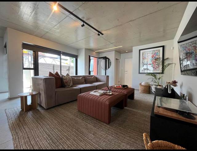 3 BEDROOM PROPERTY TO RENT IN MENLO PARK