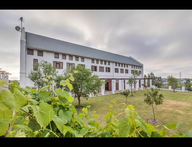 1 BEDROOM PROPERTY TO RENT IN DE WIJNLANDEN RESIDENTIAL ESTATE