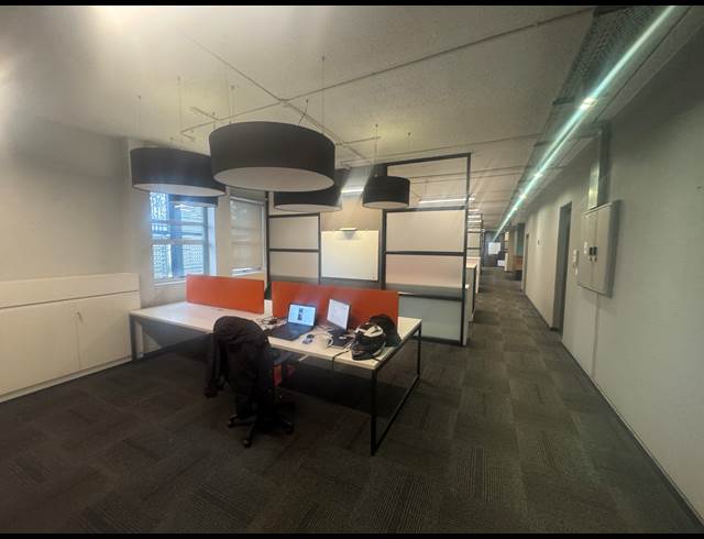 314M² OFFICE TO LET IN WYNBERG