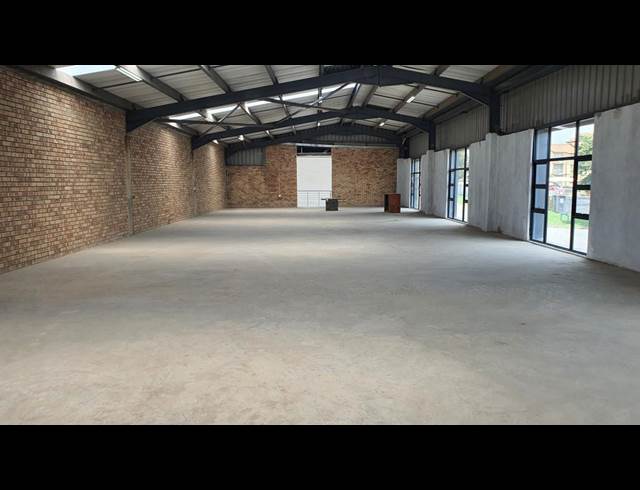 460M² WAREHOUSE TO LET IN ORMONDE