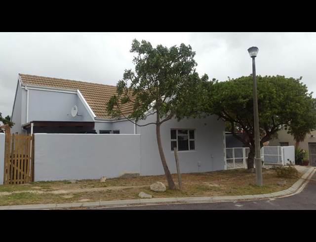 3 BEDROOM PROPERTY TO RENT IN PROTEA HEIGHTS