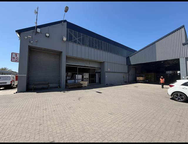 999M² WAREHOUSE TO LET IN BLACKHEATH INDUSTRIAL