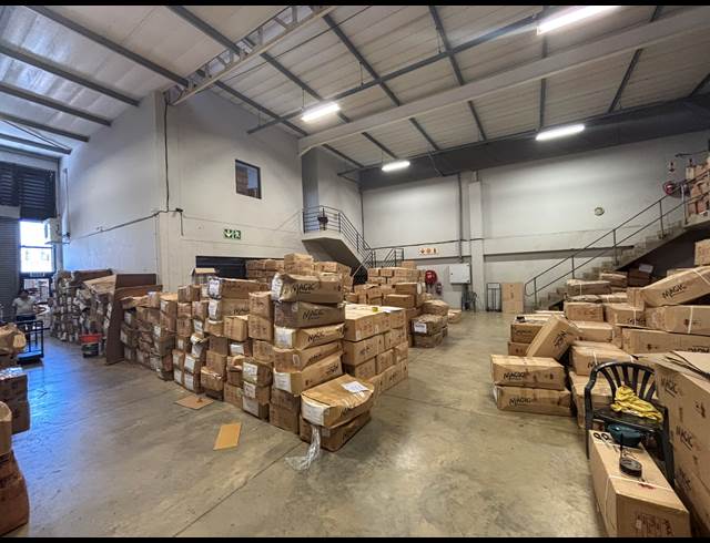 634M² WAREHOUSE TO LET IN UMHLANGA RIDGE