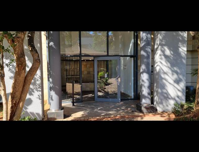 433M² OFFICE TO LET IN LA LUCIA