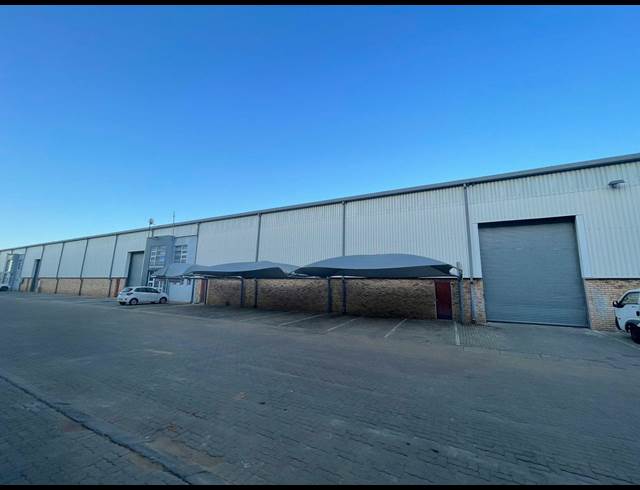 1,033M² WAREHOUSE RENTED IN KYA SANDS