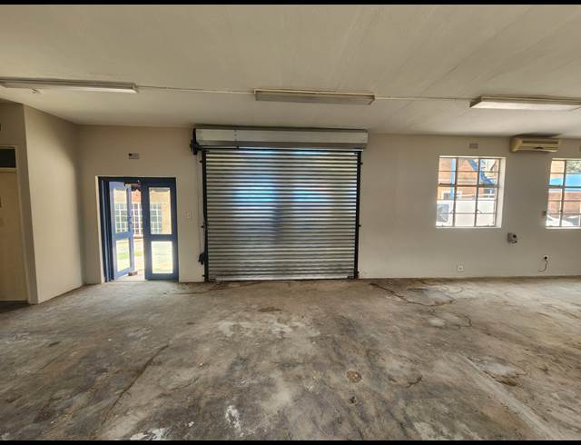 172M² WAREHOUSE TO LET IN WADEVILLE
