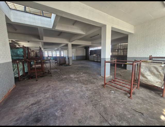900M² WAREHOUSE TO LET IN BENROSE
