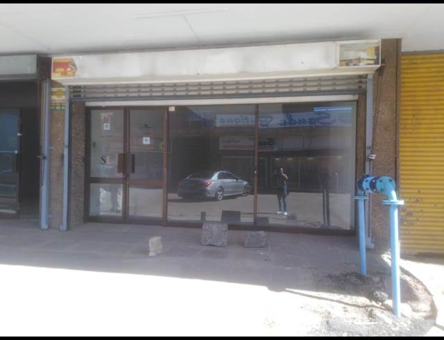 116M² BUSINESS TO LET IN LENASIA