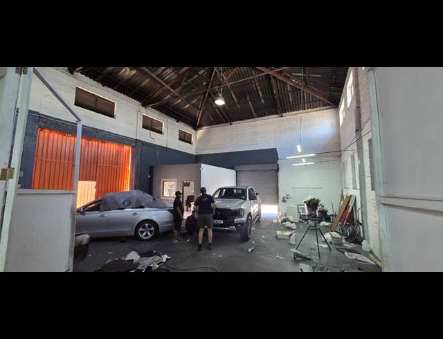 200M² WAREHOUSE TO LET IN PAARL CENTRAL