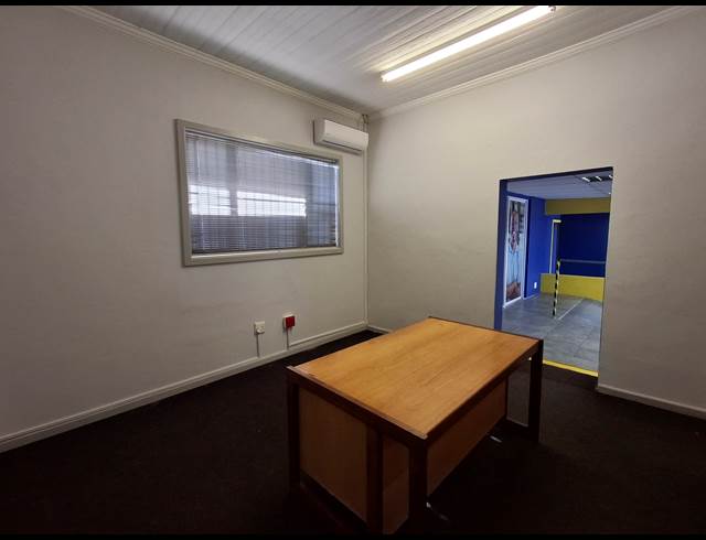 310M² OFFICE TO LET IN VINCENT