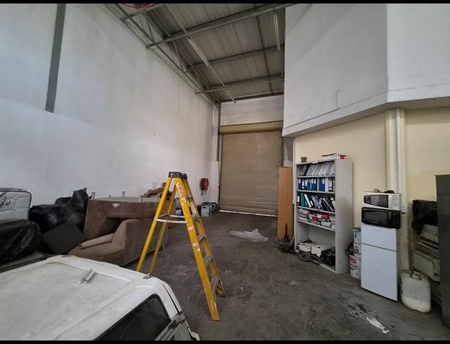 250M² WAREHOUSE TO LET IN ALLANDALE