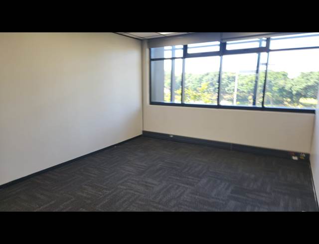 1,679M² OFFICE TO LET IN SOMERSET PARK