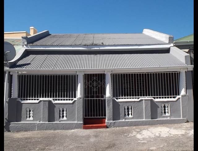 2 bed property to rent in WOODSTOCK