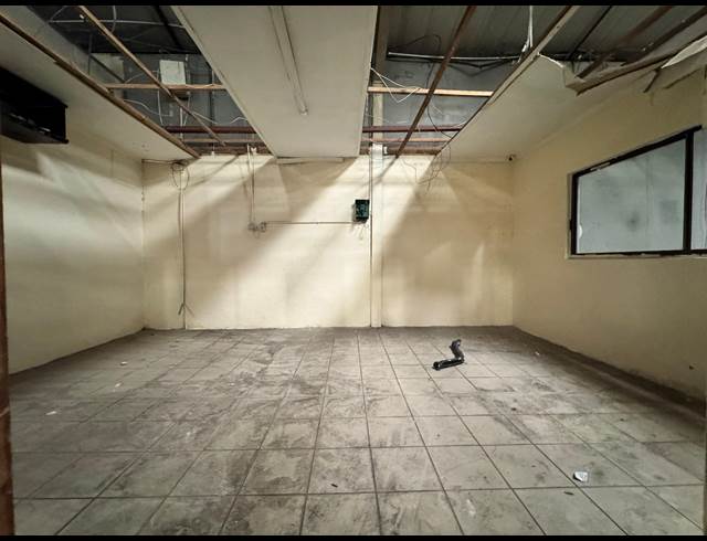 2,000M² WAREHOUSE TO LET IN PHOENIX INDUSTRIAL