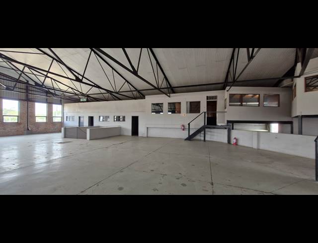900M² WAREHOUSE TO LET IN SELBY