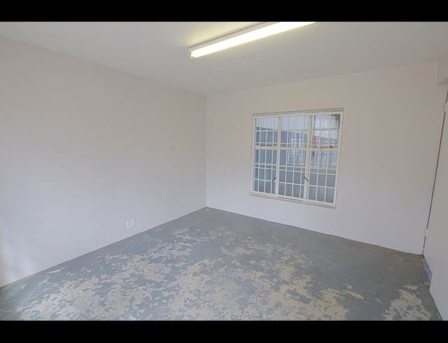 352M² WAREHOUSE TO LET IN CITY DEEP