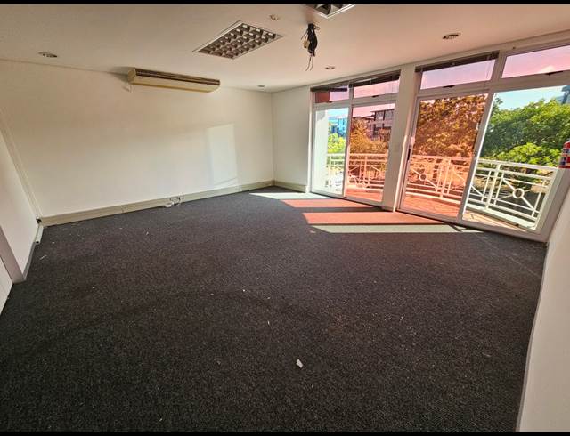 352M² OFFICE TO LET IN CENTURY CITY