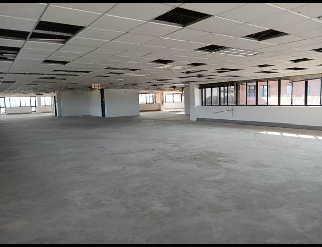 1,246M² OFFICE TO LET IN WESTVILLE