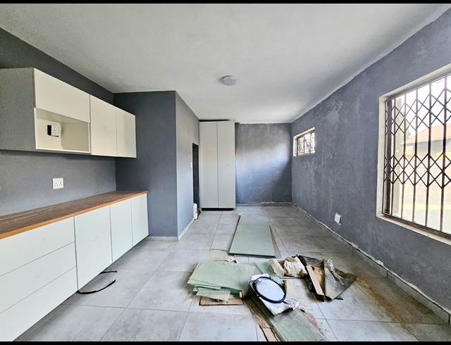 0 bed property to rent in KLOPPERPARK