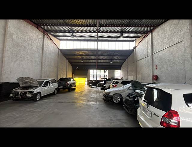 455M² WORKSHOP TO LET IN WADEVILLE