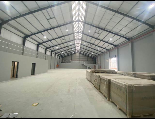 1,387M² WAREHOUSE TO LET IN EPPING INDUSTRIAL