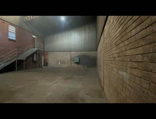 265M² WAREHOUSE TO LET IN WADEVILLE