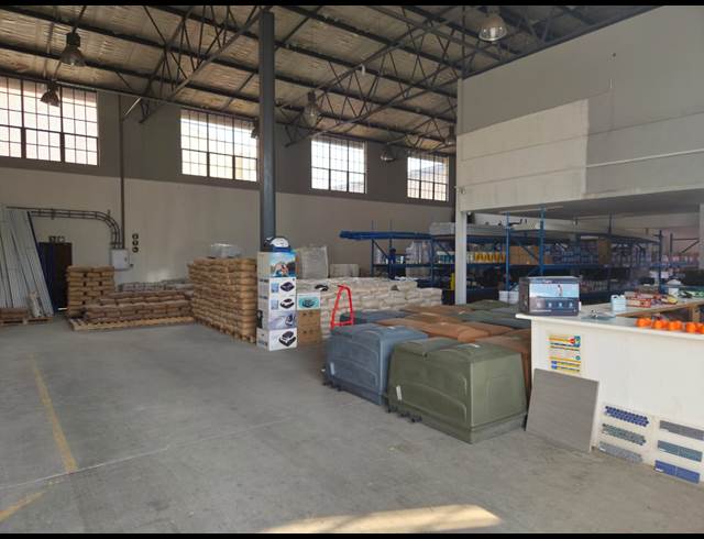 419M² WAREHOUSE TO LET IN MONTANA PARK