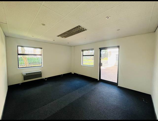 360.20M² OFFICE TO LET IN BRYANSTON
