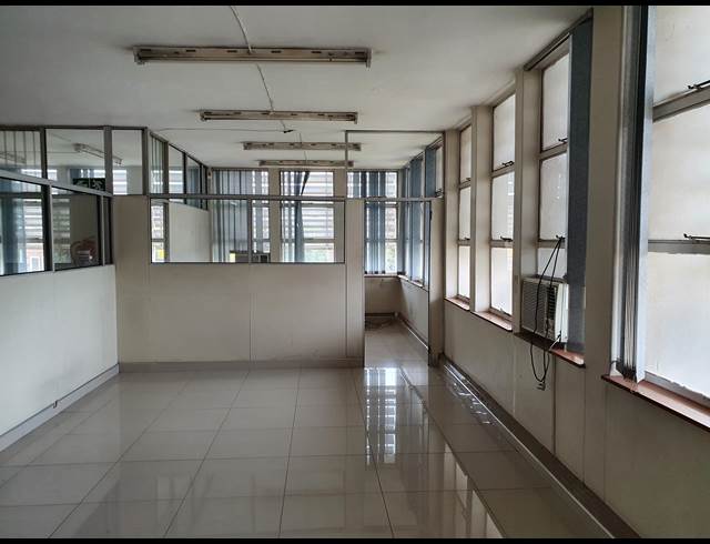 300M² OFFICE TO LET IN ALBERTON NORTH