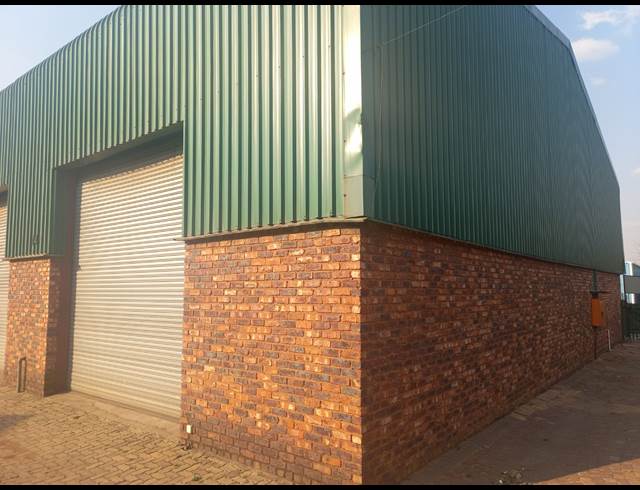 350M² WAREHOUSE TO LET IN ANDERBOLT