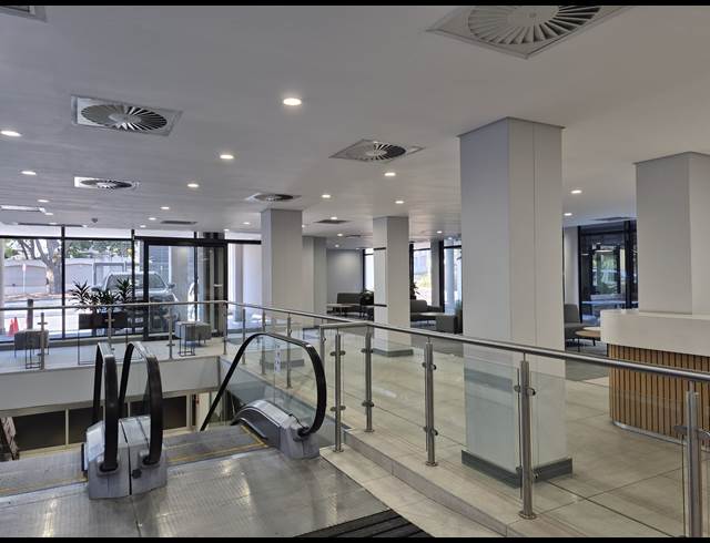 181M² OFFICE TO LET IN WAVERLEY