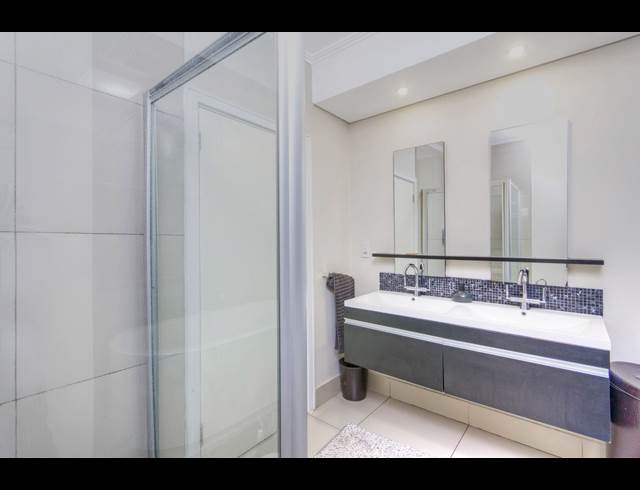 2 BEDROOM APARTMENT TO LET IN MORNINGSIDE