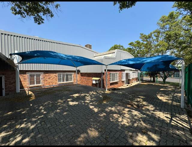 775M² WAREHOUSE TO LET IN ROBERTVILLE
