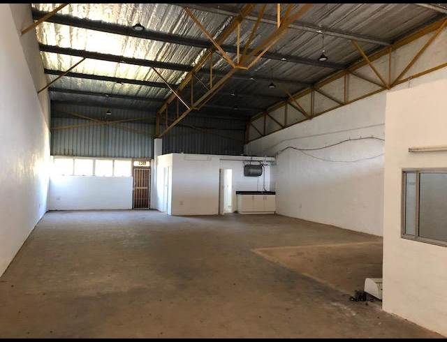 198M² WAREHOUSE TO LET IN GLEN ANIL