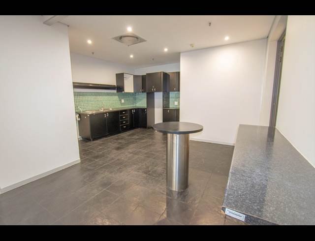 1,833M² OFFICE TO LET IN ROSEBANK