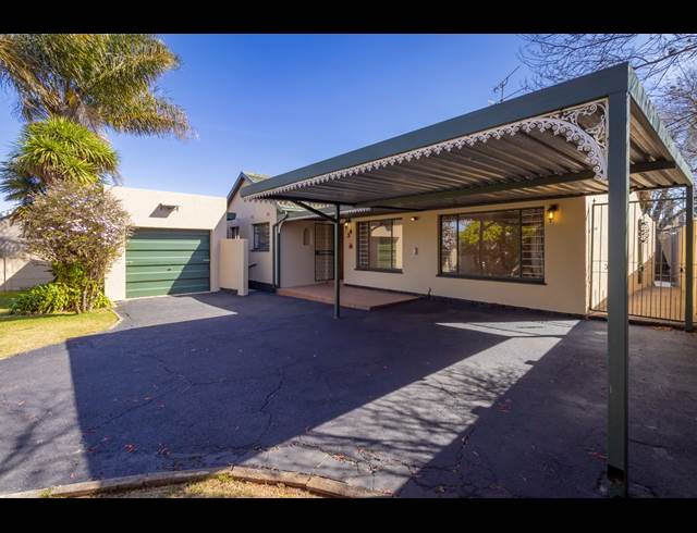 3 Bedroom House to Rent Krugersdorp