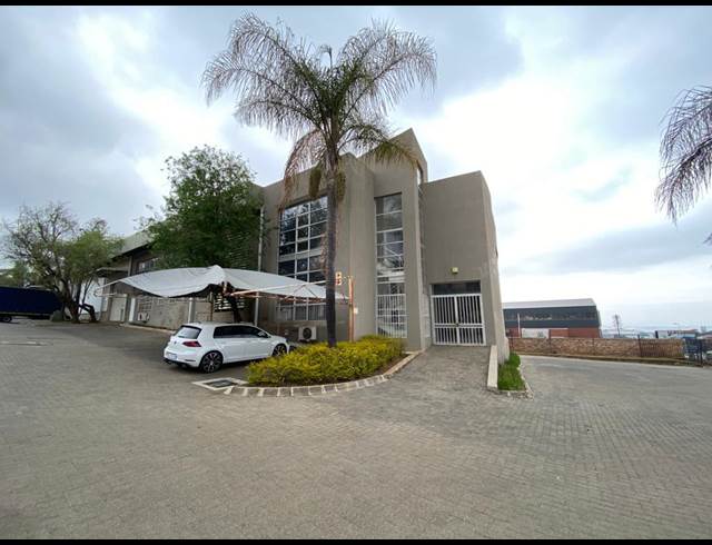 1,359M² WAREHOUSE TO LET IN HALFWAY HOUSE