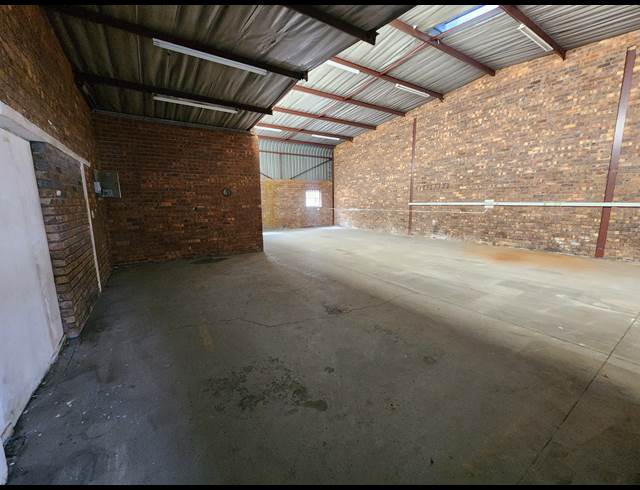 187M² WAREHOUSE TO LET IN WADEVILLE