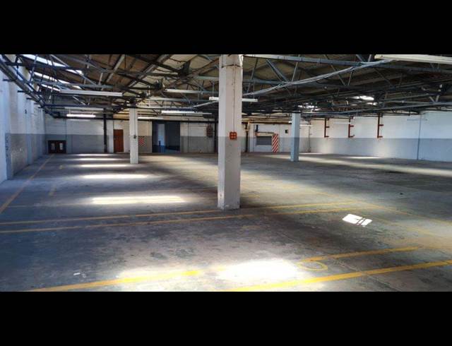 1,335M² WAREHOUSE TO LET IN NDABENI