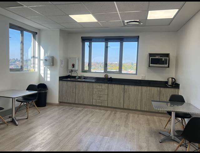 218M² OFFICE TO LET IN MELROSE ARCH