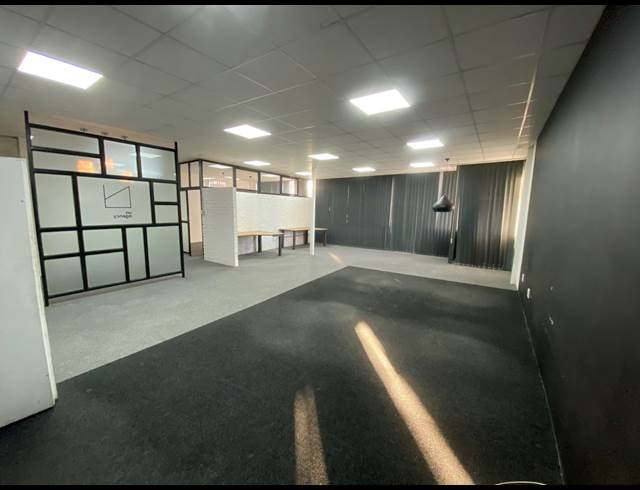 111M² OFFICE TO LET IN MELROSE ARCH