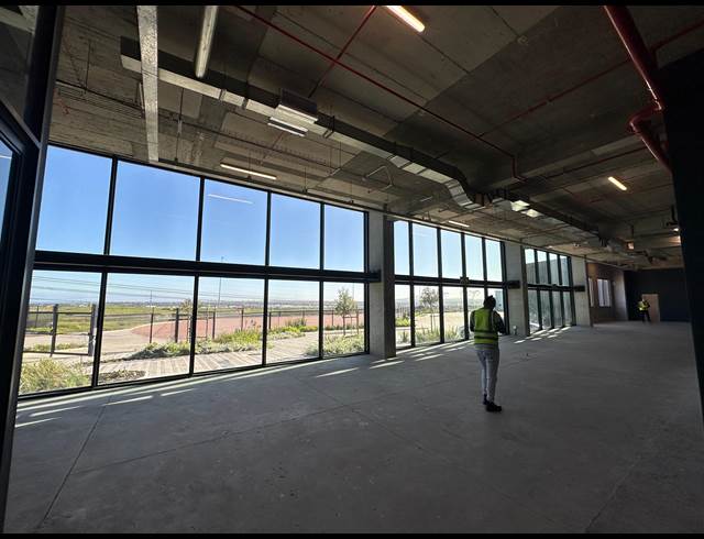 12,987M² WAREHOUSE TO LET IN ATLANTIC HILLS
