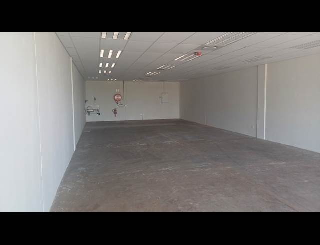 151M² RETAIL TO LET IN RIVERSIDE PARK