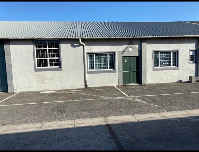 422M² WAREHOUSE TO LET IN WETTON