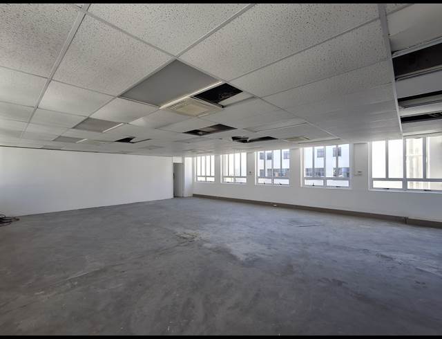 160M² OFFICE TO LET IN CAPE TOWN CITY CENTRE