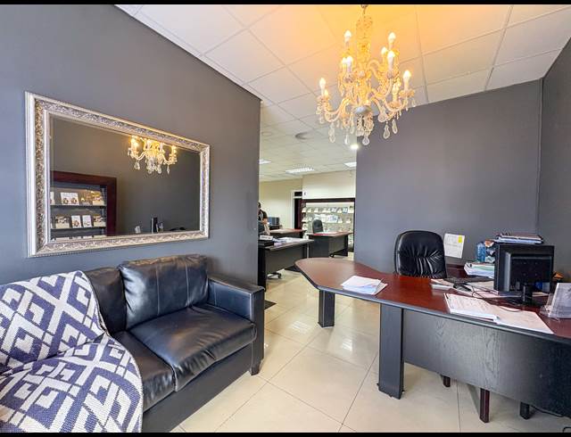 135M² OFFICE TO LET IN UMHLANGA CENTRAL